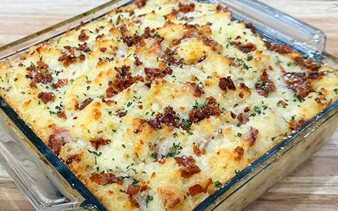 Potato Romanoff Recipe - Creamy Perfection Potato Romanoff, Potatoes Romanoff Recipe, Recipe With Sour Cream, Shredded Potatoes, 2024 Year, White Cheddar Cheese, Juicy Steak, Baked Potatoes, Most Popular Recipes