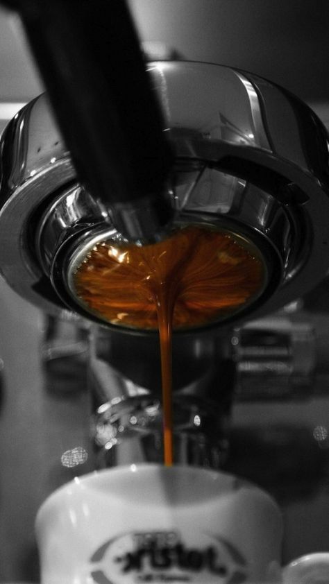 iPhone 5 Wallpaper #drip #coffee #espresso #Americano Barista Wallpaper, Espresso Wallpaper, Macro Wallpaper, Machine Wallpaper, Juice Shop, High Definition Wallpapers, Coffee Drip, Coffee Shop Photography, Pod Coffee Makers