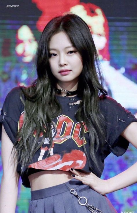 Jennie Boombayah, English Rap, Mafia Boss, Suits Korean, Korean Entertainment, More And More, Blackpink Photos, Live Concert, Blackpink Fashion