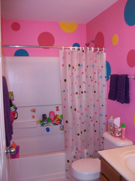 Cute Kid's Bathroom Princess Bathroom Ideas Kids, Kidcore Bathroom, Bathroom Ideas Korean, Cutecore Bathroom, Toddler Girl Bathroom Ideas, 2000s Bathroom, Cute Bathrooms, Y2k Bathroom, Kids Bathroom Themes