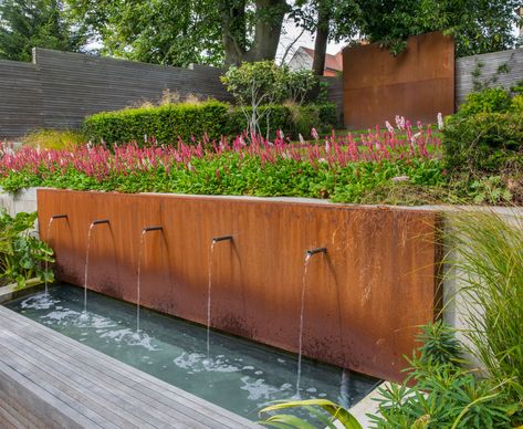 Outdoor Wall Fountains, Resin Patio, Modern Fountain, Water Feature Wall, Concrete Retaining Walls, Outdoor Water Feature, Wall Fountain, Water Walls, Water Features In The Garden