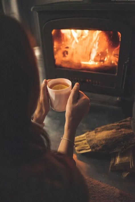 Cozy Fireplace Photos, Download The BEST Free Cozy Fireplace Stock Photos & HD Images Decorating Mood Board, Cute Cabin, Cabin Aesthetic, Hygge Life, Wooden Cottage, Cozy Aesthetic, Cozy Fireplace, Christmas Blankets, Photos Hd