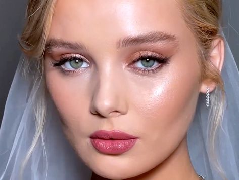 Trendy Bridal Makeup, No Eyeliner Bridal Makeup, Charlotte Tilbury Bridal Makeup, Dewey Bridal Makeup, Charlotte Tilbury Wedding Makeup, Spring Bride Makeup, Fairy Bridal Makeup, Romantic Makeup Wedding, Pink Bridal Eye Makeup