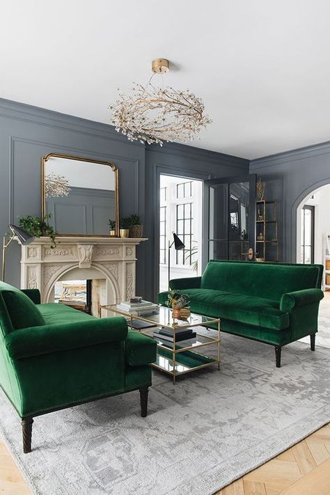 How to Arrange a Living Room With Two Entrances | Decoholic Jean Stoffer, Tv Fal, Interior Design Per La Casa, Green Sofa, Trendy Living Rooms, Design Del Prodotto, Living Room Diy, Living Room Grey, Formal Living Rooms