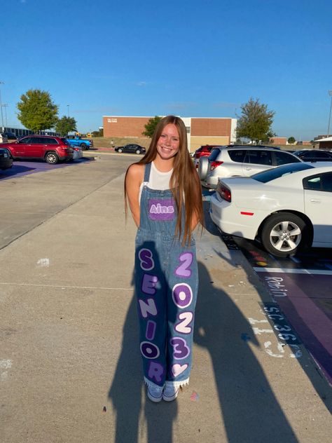 Senior Sunrise Pants Ideas, Senior Pants Design Ideas, Hoco Overalls Seniors Purple, Painted Jeans For Seniors, Painted Graduation Pants, Senior Jeans Painted 2023 Ideas, Senior Pants 2024, Painted Overalls Senior Year, Senior Diy Pants