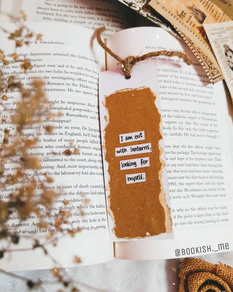 Bookmark Aesthetic Bookmarks Diy, Penpal Inspiration, Bookmark Quotes, Bookmark For Kids, Aesthetic Bookmarks, Aesthetic Bookmark, Bookmark Tutorial, Bookmarks Quotes, Homemade Bookmarks