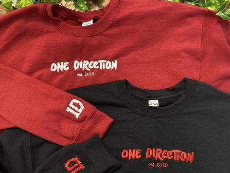 One Direction Merch, Black Crewneck, Wow Products, Sleeve Detail, One Direction, Crew Neck Sweater, Harry Styles, Cotton Material, Sweat Shirt