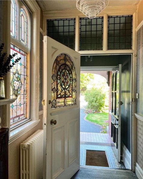 Myperiodhomestyle on Instagram: "Happy Saturday everyone! I fell in love with the stained glass on this door and matching window. What beautiful period features perfectly highlighted with the green entrance lobby! Thanks so much for playing #myperiodhomestyle hope you’re all managing to keep cool ☀️ 📸 @southport_victorian_renovation Picked by @shelley_cottage 💛 #periodfeatures #periodfeaturesrestored #stainedglasswindow #stainedglassdoor #entrancelobby #entrancedecor #periodhome #periodprop Stainglass Front Doors, Stained Glass Doors Entrance Vintage, Front Door Stained Glass Window, Stained Glass In House, Stain Glass Front Door, Stained Glass Doors Entrance, Stain Glass Door, Chartwell Green Front Door, Victorian Stained Glass Windows