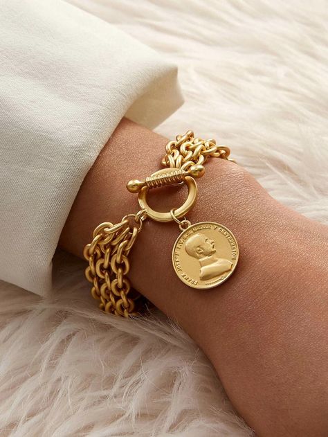 Gold Coin Jewelry, Coin Bracelet, Charm Chain, Gold Bracelets, Coin Jewelry, Jewelry Photography, Girly Jewelry, Coin Pendant, Gold Jewelry Fashion