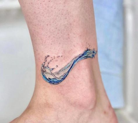 Brighten Up Your Life With These Gorgeous Color Tattoos | Fashionisers© - Part 5 Walk On Water Tattoo, Under Water Tattoo, Water Drop Tattoo, Swimming Tattoos, Tattoo Over Scar, Tattoo Mini, Dad Tattoo, Ankle Tattoos For Women, Wave Tattoo