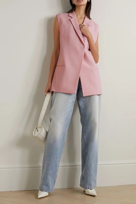 Vest And Pants Outfit, Pink Vest Outfit, Long Vest Outfit, Waistcoat Outfit, Blouse Outfit Casual, New York Outfit, Vest And Pants, Smart Casual Women, Vest Outfit