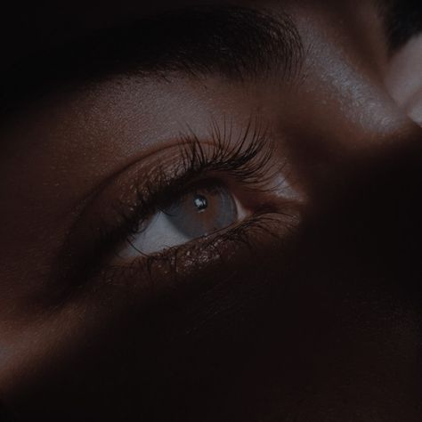 Assassin's Blade, Photographie Portrait Inspiration, Cindy Kimberly, Aesthetic Eyes, Throne Of Glass, Pretty Eyes, Character Aesthetic, Aesthetic Photo, Mexico City