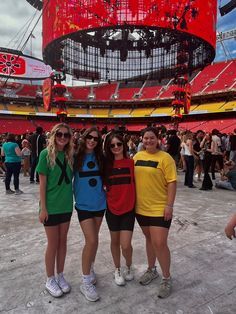 Ed Sheeran Halloween Costume, Ed Sheeran Costume, Ed Sheeran Tour Outfits, Ed Sheeran Outfit, Ed Sheeran Concert Outfit, Concert Ed Sheeran, Concert Looks, Group Costumes, Ed Sheeran