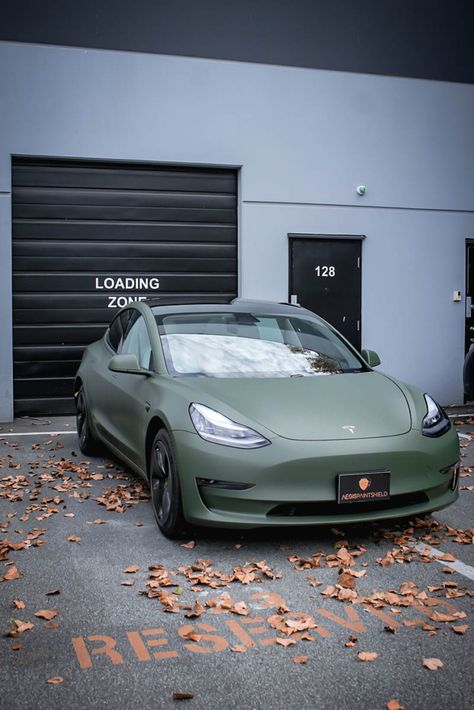 Green Tesla, Tesla Car Models, Green Vinyl, Tesla Roadster, Pimped Out Cars, Dream Cars Jeep, Lux Cars, Tesla Car, Tesla Model X