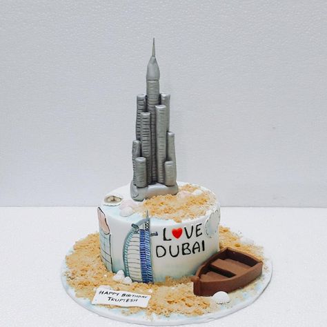 Dubai Cake Design, Dubai Cake Ideas, Burj Khalifa Cake, Journey Cake, Dubai Cake, Travel Cakes, Building Cake, Dubai Party, Island Cake