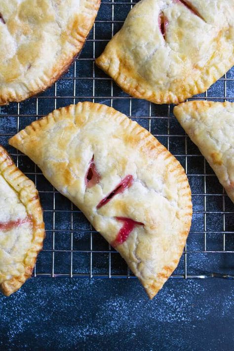 Plum Turnovers with From Scratch Filling {Easy Flaky Pie Crust} Plum Turnovers, Easy Flaky Pie Crust, Plum Dessert, Plum Butter, Cherry Hand Pies, Plum Pie, Turnover Recipes, Plum Recipes, Plum Pudding