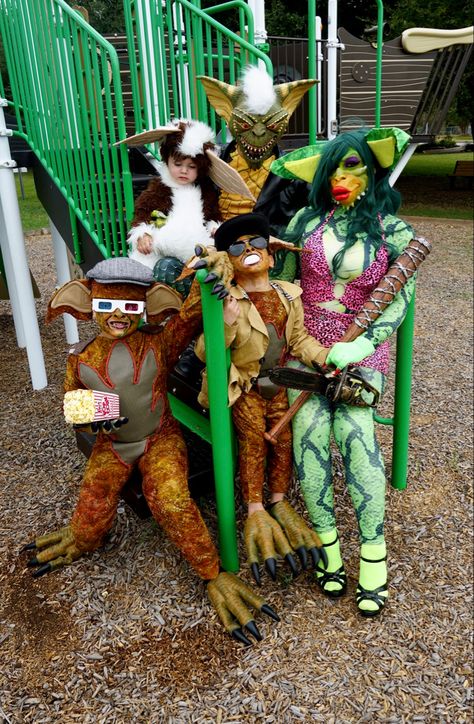 Gremlins, Greta Gremlin, Stripe, Gizmo, Halloween Costumes, Cosplay Gremlins Family Costume, Gremlin Outfit, Gremlin Halloween Costume, Gremlins Party, Gremlin Costume, Gizmo Costume, Greta Gremlin, Halloween Costumes For Family, Breakfast Sweets