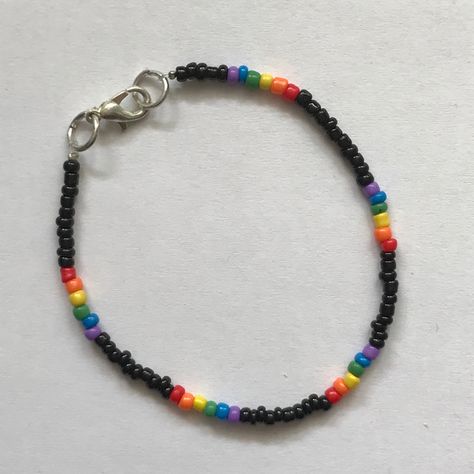 Rainbow Beaded Bracelets, Ateez Bracelet, Pulseras Aesthetic, Ateez Meme, Pop Beads, Beaded Stuff, Kpop Diy, Jewerly Beads, Handmade Jewelry Tutorials