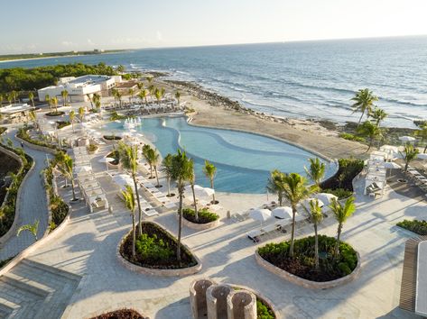 Infinity Pool #Beach #Resort #Restaurant #Holidays #TRSYucatanHotel #Honoringyourfreedom Trs Yucatan, Landscape Resort, Xel Ha, Golden Palace, Landscape Architecture Drawing, Fauna Marina, Riviera Maya Weddings, Interior Studio, Mayan Riviera