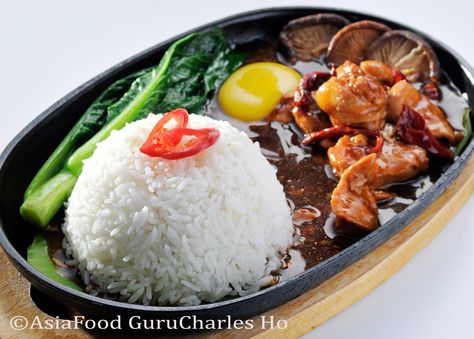 yummy Asian platter....    http://www.amazon.com/dp/B00873CMI0 Asian Platters, Sizzling Rice, Food Experiments, Malaysian Food, Hot Plate, White Rice, Food Plating, Chinese Food, Soy Sauce