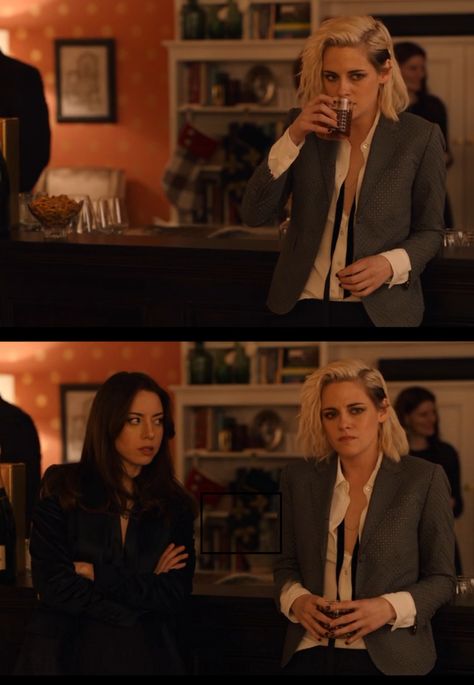 The Happiest Season (2020) - starring Kristen Stewart and Aubrey Plaza in this iconic power suit moment Kristen Stewart In Suit, Happiest Season Kristen Stewart, Kristen Stewart Suit, Celebrity Women In Suits, Aubrey Plaza Suit, Aubrey Plaza Happiest Season, Kristen Stewart Happiest Season, Happiest Season Movie, The Happiest Season