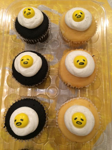 Gudetama Cupcakes Gudetama Birthday Party, Gudetama Party Ideas, Gudetama Cupcakes, Gudetama Birthday Theme, Kawaii Sleepover, Gudetama Cake, Gudetama Party, Gudetama Birthday, Egg Restaurant