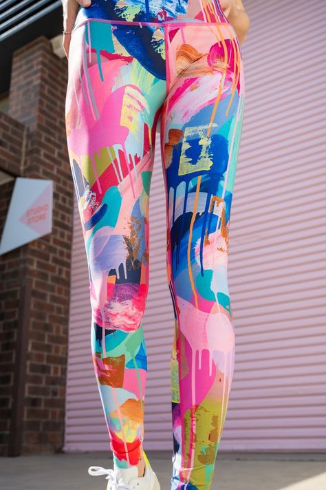 Colorful Activewear, Funky Leggings, Workout Attire, Royal Style, Painted Clothes, Activewear Sets, Gym Yoga, Print Leggings, Pants Design