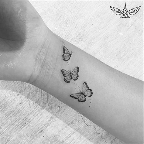 Tattoos Butterflies, Infected Tattoo, Butterflies Tattoo, Butterfly Wrist Tattoo, Inspiration Tattoos, Initial Tattoo, Butterfly Tattoos, Butterfly Tattoo Designs, Lip Tattoos