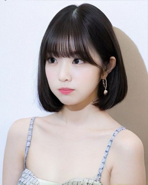 Asian Bob With Bangs, Japanese Short Hair With Bangs, Asian Hair Bob, Kpop Short Hair, Japanese Short Hair, Anime Haircut, Cute Bangs, Korean Short Hair, Trendy Hairstyle