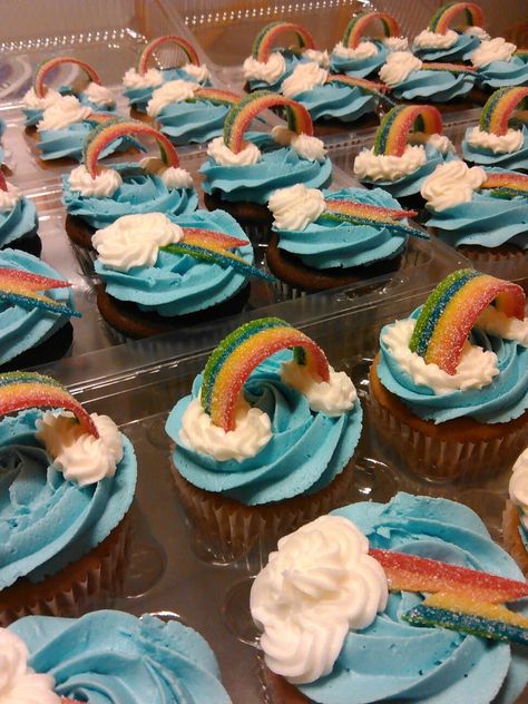 Rainbow Dash Cupcakes, Pinky Pie Cupcakes, Rainbow Cupcake Pull Apart, Cupcakes Mlp, Rainbow Dash Birthday Party, Pony Cupcakes, Cupcake Hd Mlp, My Little Pony Cupcakes, Rainbow Dash Birthday