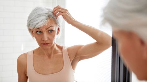 A Sneaky Vitamin Deficiency May Be the Cause of Your Thinning Hair, Dermatologists Say Hair Transplant Women, Dunner Wordend Haar, Lost Hair, Hair Density, Hair Regrowth, Hair Transplant, Hair Strand, Promotes Hair Growth, Hair Growth Oil