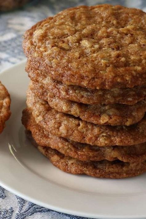 Chef John's granola oatmeal cookies might be the best cookie you'll ever taste. #cookie #cookierecipes #cookies #dessertdishes #dessertideas #dessertrecipes Granola Cookies Recipe Healthy, Oatmeal Granola Cookies, Granola Cookies Easy, Granola Cookies Healthy, Oatmeal Cereal Recipes, Cookies Made With Granola, Southern Snacks, Granola Cookies Recipe, Oatmeal Cookies Recipes