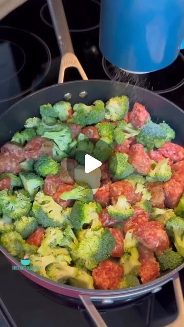 Keto Recipes on Instagram: "Creamy Sausage & Broccoli by @kristysketolifestyle

This meal is super delicious and comes together so quickly. My whole family loved it too! 🙌🏼

RECIPE - Makes 6 servings
INGREDIENTS:
5 Italian Sausage Links
3 cups broccoli, chopped
1-2 Tbsp butter
1/2 cup heavy whipping cream
3-4 Tbsp Garlic & Herb Boursin Cheese
1/2 tsp black pepper
1 tsp salt
1/2 cup shredded mozzarella cheese

STEPS:
1. Cut the sausage into bite sized pieces.
2. Add it to a skillet along with the chopped broccoli.
3. Cook over medium heat until the sausage is almost cooked through.
4. Add in the heavy cream, Boursin cheese, salt and pepper.
5. Stir until the cheese is melted and then cover with a lid to continue cooking the broccoli.
6. Once the broccoli is tender, add on the mozzarella c Sausage Link Meals, Italian Sausage Links, Broccoli Sausage, Sausage Broccoli, Keto Italian, Chopped Broccoli, Fit Meals, Italian Sausage Recipes, Boursin Cheese