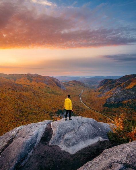 One of the best fall views in Quebec 🍁 Located in the Charlevoix region of Quebec, just outside of Grands-Jardins National Park, Mont du Dôme is one of the best fall hikes near Quebec City. I did this hike for sunrise, and honestly, it was pure magic. I spent hours up there, soaking in the sunrise, taking photos, and enjoying the view! 🤩 It’s a loop, but here’s a tip: if you want to reach the main viewpoint faster, take the left side of the trail. It’s a tougher climb, but it’s definitely ... Fall Hikes, Fall Hiking, The Sunrise, Quebec City, Taking Photos, The Trail, The View, Climbing, National Park