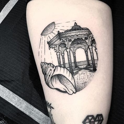 This fun Brighton Bandstand piece is the work of local tattoo artist, @lisablacksails - we're loving the detail! You can check out more of her work by visiting her Instagram profile: https://www.instagram.com/lisablacksails/ Brighton Tattoo, Brighton Pavilion, Skyline Tattoo, Dumpster Fire, Support Artists, Tattoo Artist, Tattoo Art, Skull Tattoo, Brighton