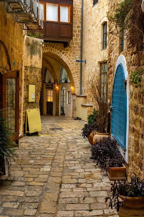 Old Jaffa, Furniture Design Sketches, Coffee Shop Interior Design, Room Of One's Own, Coffee Shops Interior, Countries To Visit, Old Street, Ancient Architecture, Shop Interior Design