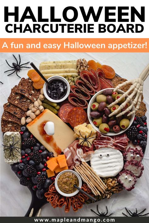 This spooky Halloween charcuterie board is the perfect choice if you are looking for a simple yet impressive Halloween appetizer or snack. It's super easy to assemble - no cooking, just arranging! Or choose from one of the other amazing Halloween charcuterie board ideas in the post! | www.mapleandmango.com Halloween Charcuterie Board Ideas, Halloween Chocolate Covered Strawberries, Halloween Veggie Tray, Puking Pumpkin, Homemade Halloween Treats, Halloween Appetizer, Halloween Charcuterie Board, Halloween Appetizers Easy, Halloween Charcuterie