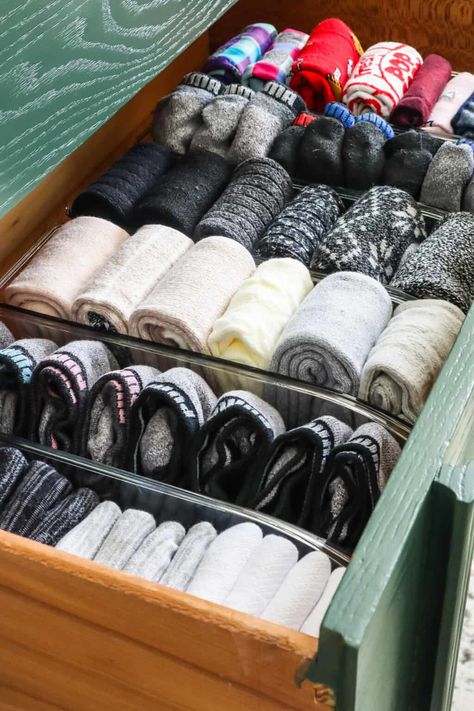 Sock Drawer Organization, Drawing Men, Closet Drawer, Down Blanket, Sock Storage, Waterproof Picnic Blanket, Sock Organization, Clean Clothes, Small Glass Bottles