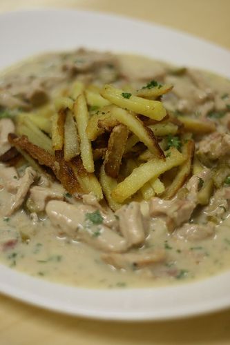 Kurzeme stroganoff (Kurzeme strooganov) --- actually Latvian dish, a pork stroganoff that gets its name from historical Courland region. Estonian Recipes, Pork Stroganoff Recipe, Pork Stroganoff, Latvian Recipes, Latvian Food, Estonian Food, Lithuanian Recipes, Eastern European Recipes, Winter Dishes