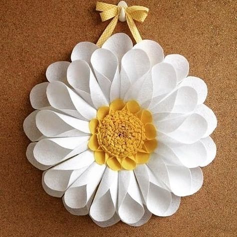 Beautiful paper flowers 💙💖💚 #paperflowers #paperflower #handmade #white #lovely #craft #floresgigantesmmf #easycrafts #paper #crafts… Paper Flower Backdrop Wedding, Giant Paper Flowers Template, Beautiful Paper Flowers, Paper Rose Template, Flower Templates Printable, Chart Paper, Săpunuri Handmade, Flower Backdrop Wedding, Paper Flower Patterns