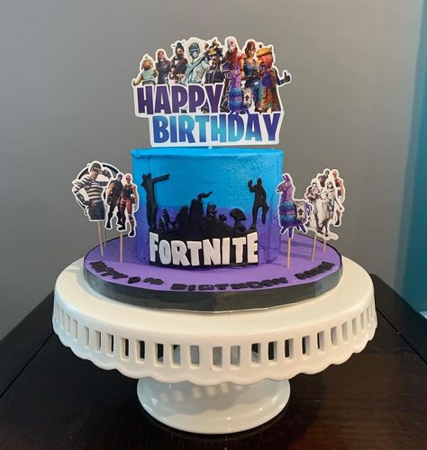 Xbox Birthday Party, Fortnite Birthday Cake, Fortnite Cake, Fortnite Party, Fortnite Birthday, Carnaval Costume, Family Cake, Tenth Birthday, Boy Birthday Cake