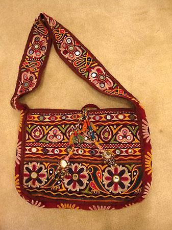 Handbag with ethnic design (with mirror work) Indian Bags, Couching Embroidery, Embroidery Mirror Work, Kutch Embroidery, Embroidery Mirror, Nose Ring Jewelry, Work Purse, Kutch Work Designs, Covers Bed