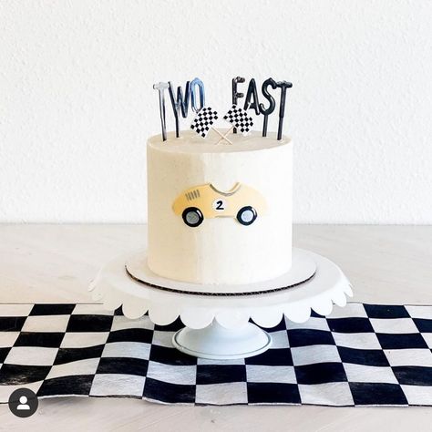 My Mind's Eye on Instagram: “How cute is this “two fast” birthday cake by @smashingcakesnd using our letter cake toppers? #mymindseye #cake #birthdaycake #2ndbirthday…” Two Fast Birthday Cake, Two Fast Bday, Two Fast Party, Two Fast Birthday Party, 2nd Birthday Themes, Γενέθλια Mickey Mouse, Tårta Design, Race Car Cakes, Two Fast Birthday