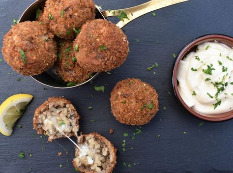 Truffle Arancini, Truffle Risotto, Arancini Balls, Risotto Balls, Fontina Cheese, Mushroom Risotto, Truffle Oil, Mary Berry, Risotto Recipes