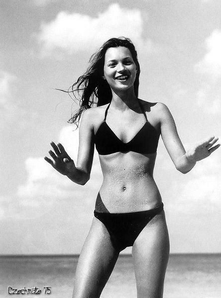 Kate Moss - kate-moss photo Kate Moss 90s, Kate Moss Style, Queen Kate, Patrick Demarchelier, 90s Supermodels, Bandeau Tops, Usain Bolt, Michael Phelps, Kendall Jenner Outfits