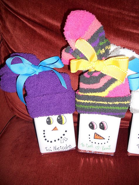 Fuzzy socks and chocolate..... Fun Socks, Crafty Gifts, Candy Bars, Christmas Socks, Xmas Crafts, Cute Gift, Student Gifts, Diy Christmas Gifts, Bits And Bobs