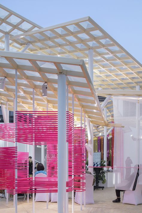 MAT office creates a canopy of roofs for the 2018 suzhou design week pavilion Ideas Para Trabajos, Polycarbonate Roof Panels, Banana Stand, Facade Material, Plastic Curtains, Golf Simulator, Garden Pavilion, Polycarbonate Panels, Boot Barn