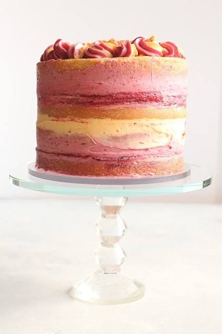 Raspberry Peach Cake, Summer Cake Flavors, Peach Melba Cake, Perfect Vanilla Cake, Roasted Peaches, Peach Melba, American Cake, Gourmet Cakes, Peach Cake