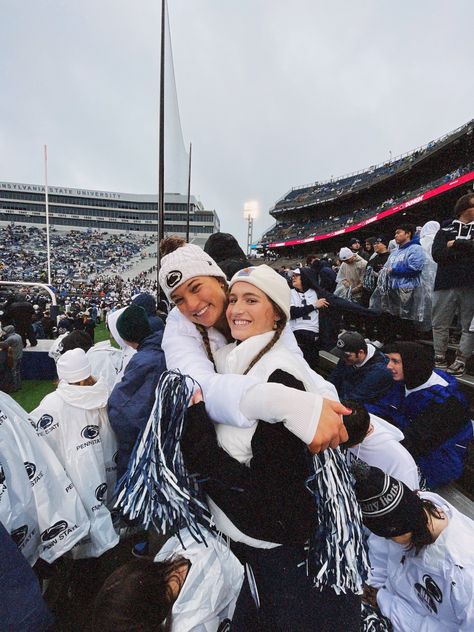 Penn State Campus, Penn State Aesthetic, Game Day Outfit Penn State, Penn State University Aesthetic, Penn State University Campus, Penn State Game, Old Main Penn State, Fb Games, College Gameday Outfits