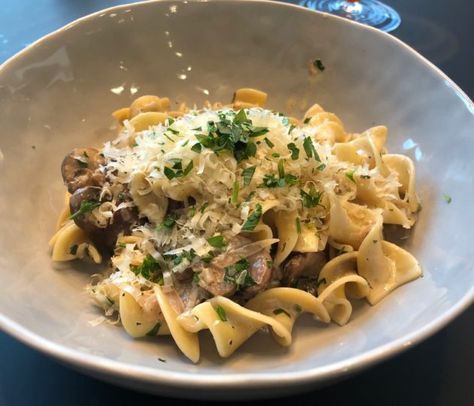 Sherry Cream Sauce Pasta, Mushroom Sherry Sauce, Mushroom Cream Sauce Pasta, Pinterest Meals, Sherry Cream Sauce, Cream Of Mushroom Pasta, Family Recipies, Mushroom Pasta Sauce, Cream Sauce Pasta